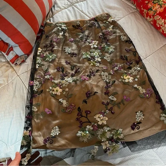 VINCE Begonia Sequined Skirt - Picture 3 of 11